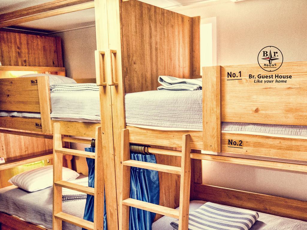Br. Guesthouse Hongdae Сеул Номер фото