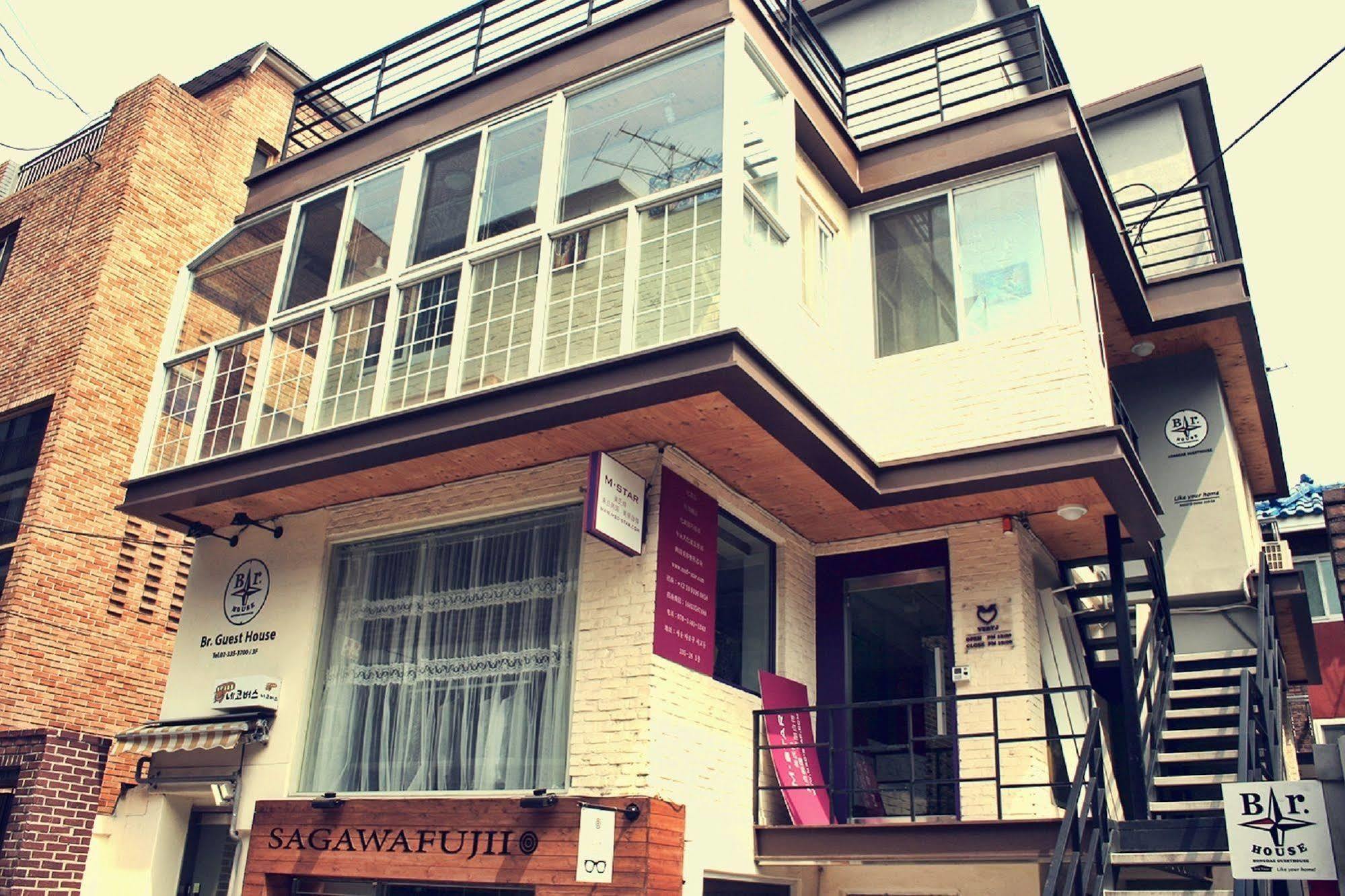Br. Guesthouse Hongdae Сеул Екстер'єр фото
